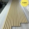 Tấm ốp lam sóng nhựa 5 sóng thấp mã BM14 màu gỗ sồi sáng tự nhiên, kích thước 150x9x2900mm, ứng dụng ốp tường và trần cho không gian hiện đại